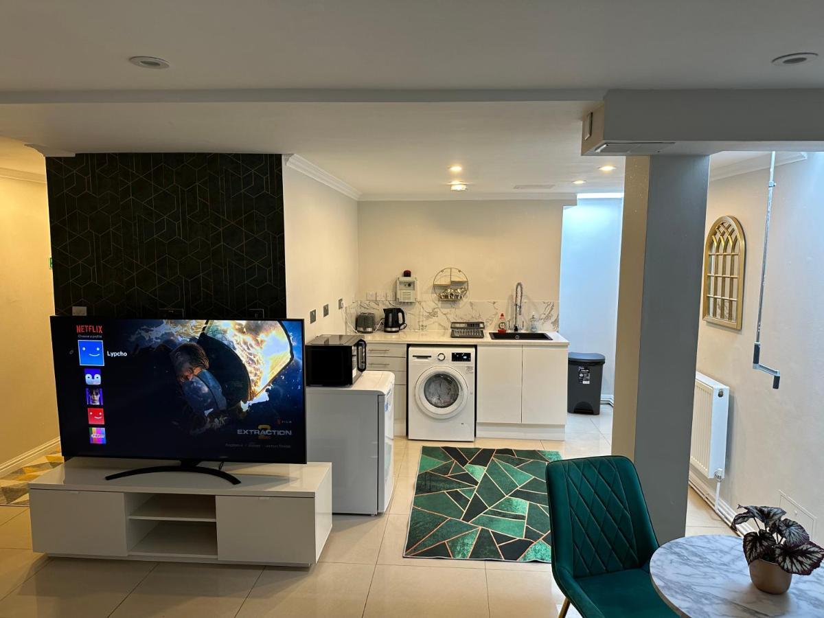 Luxury Studio Apartment Harrow on the Hill Екстериор снимка