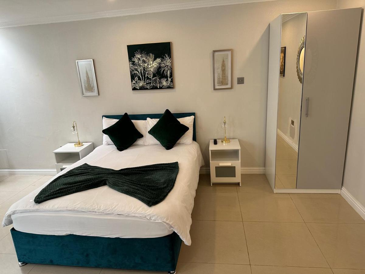 Luxury Studio Apartment Harrow on the Hill Екстериор снимка