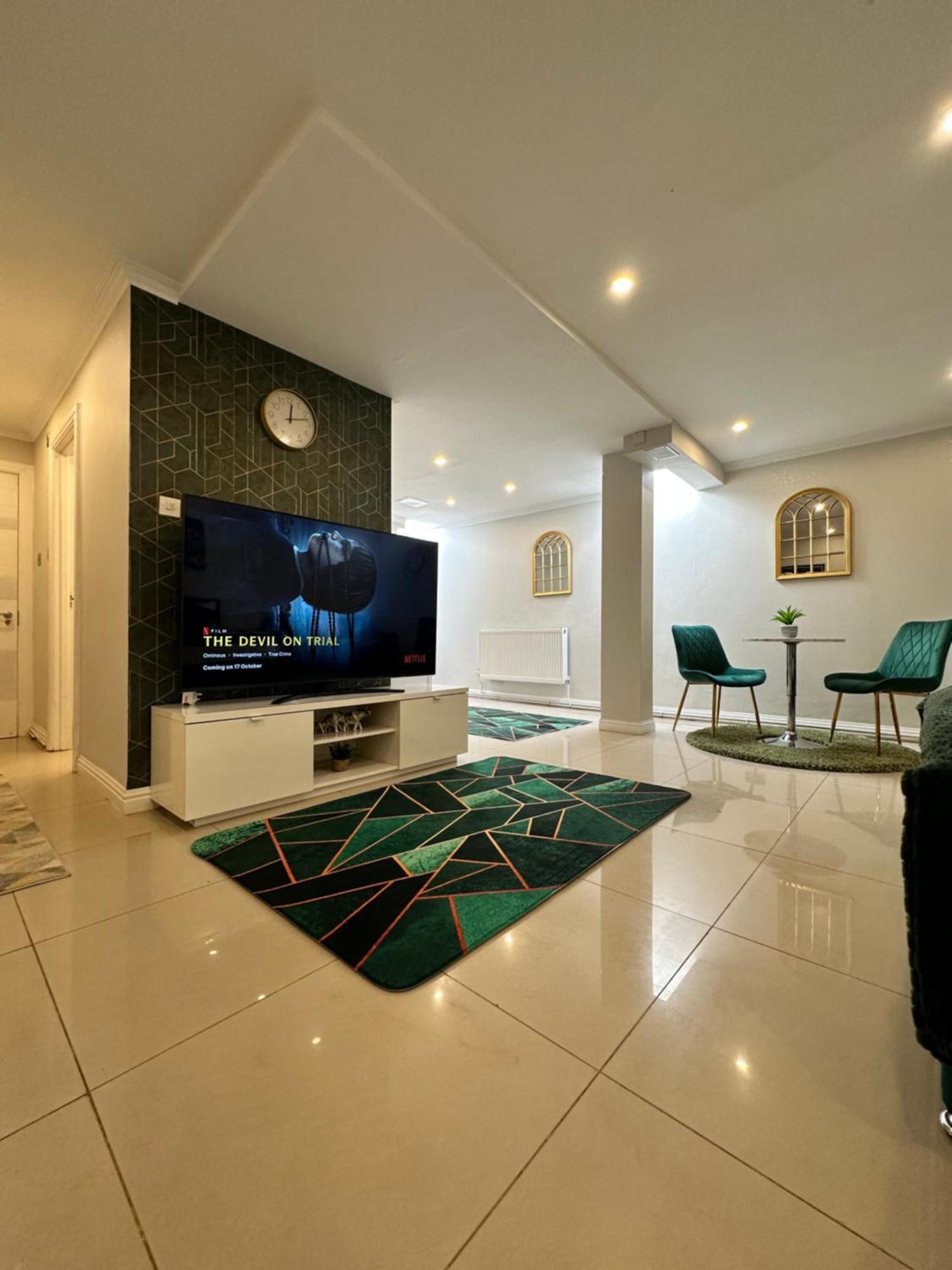 Luxury Studio Apartment Harrow on the Hill Екстериор снимка