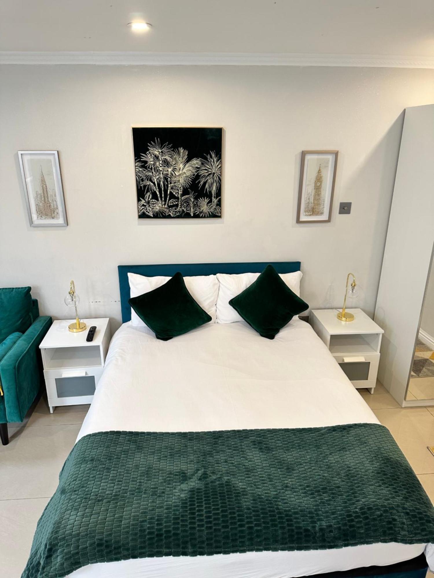 Luxury Studio Apartment Harrow on the Hill Екстериор снимка