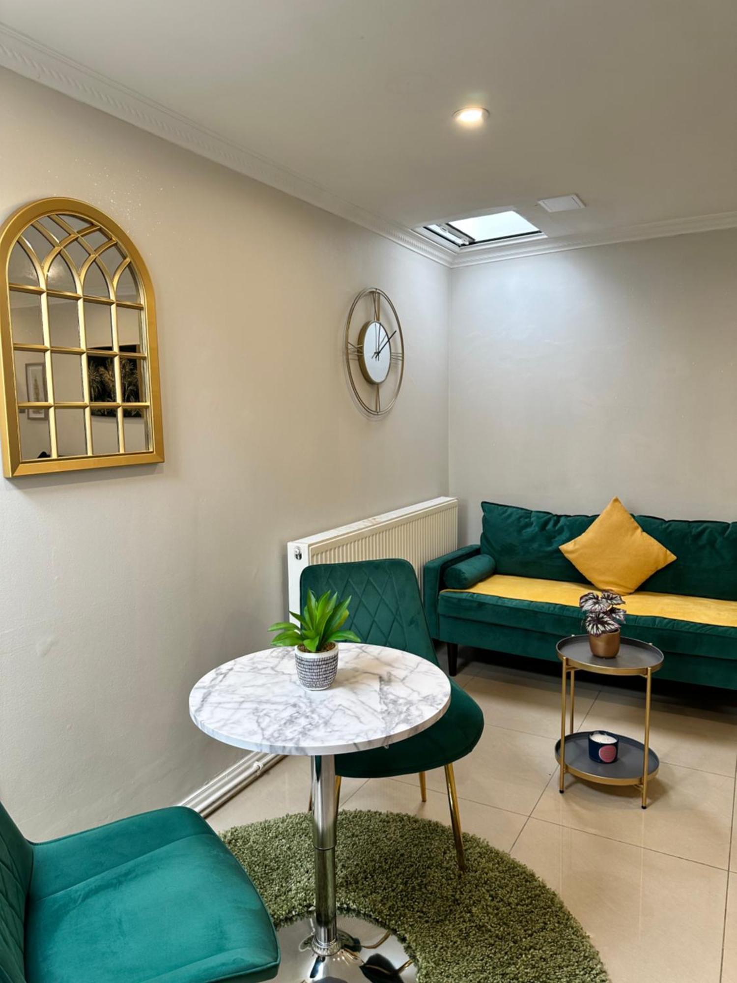 Luxury Studio Apartment Harrow on the Hill Екстериор снимка