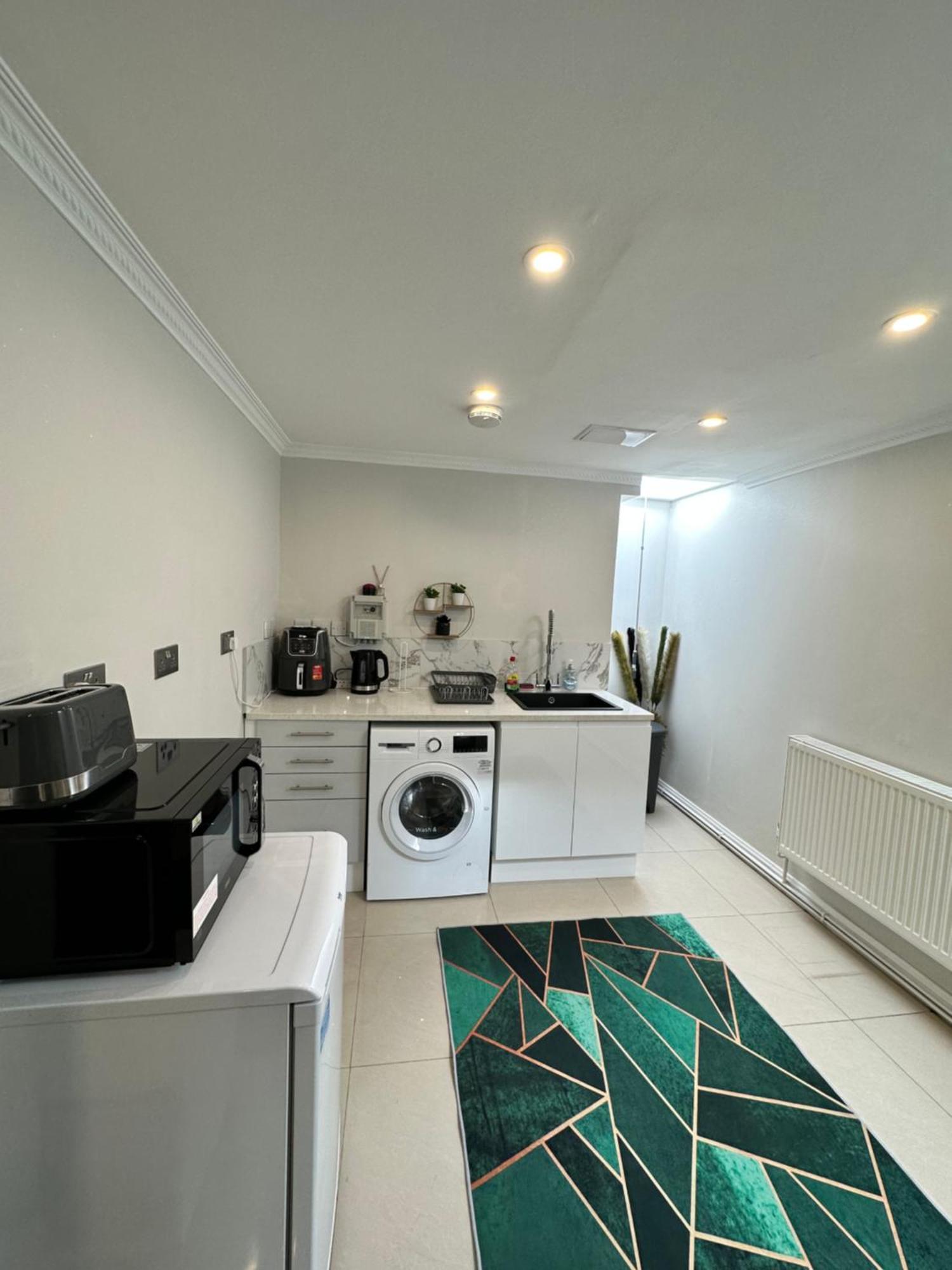 Luxury Studio Apartment Harrow on the Hill Екстериор снимка