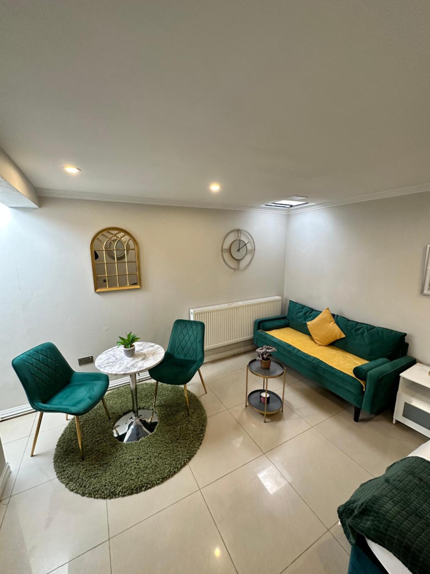 Luxury Studio Apartment Harrow on the Hill Екстериор снимка