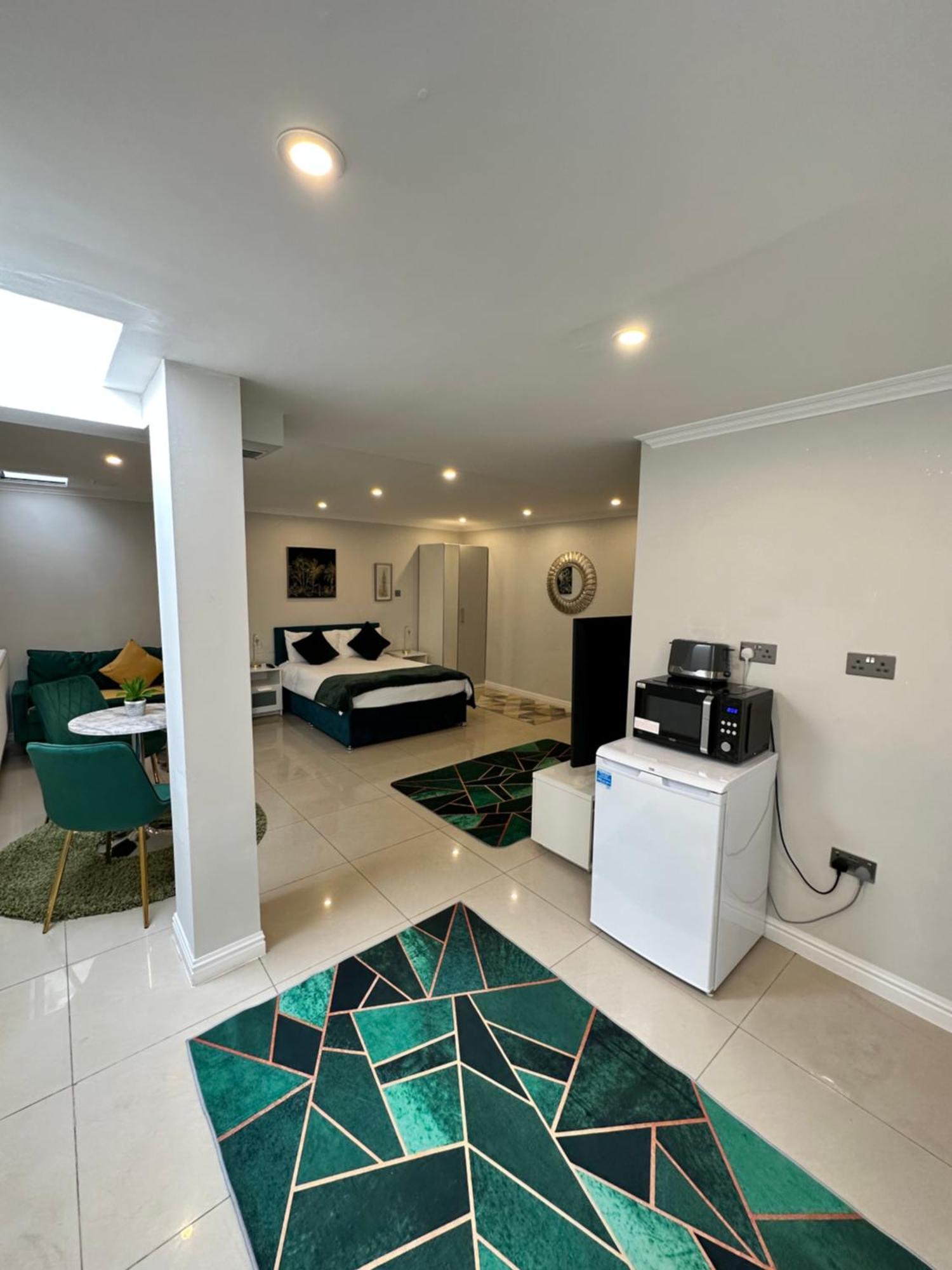 Luxury Studio Apartment Harrow on the Hill Екстериор снимка