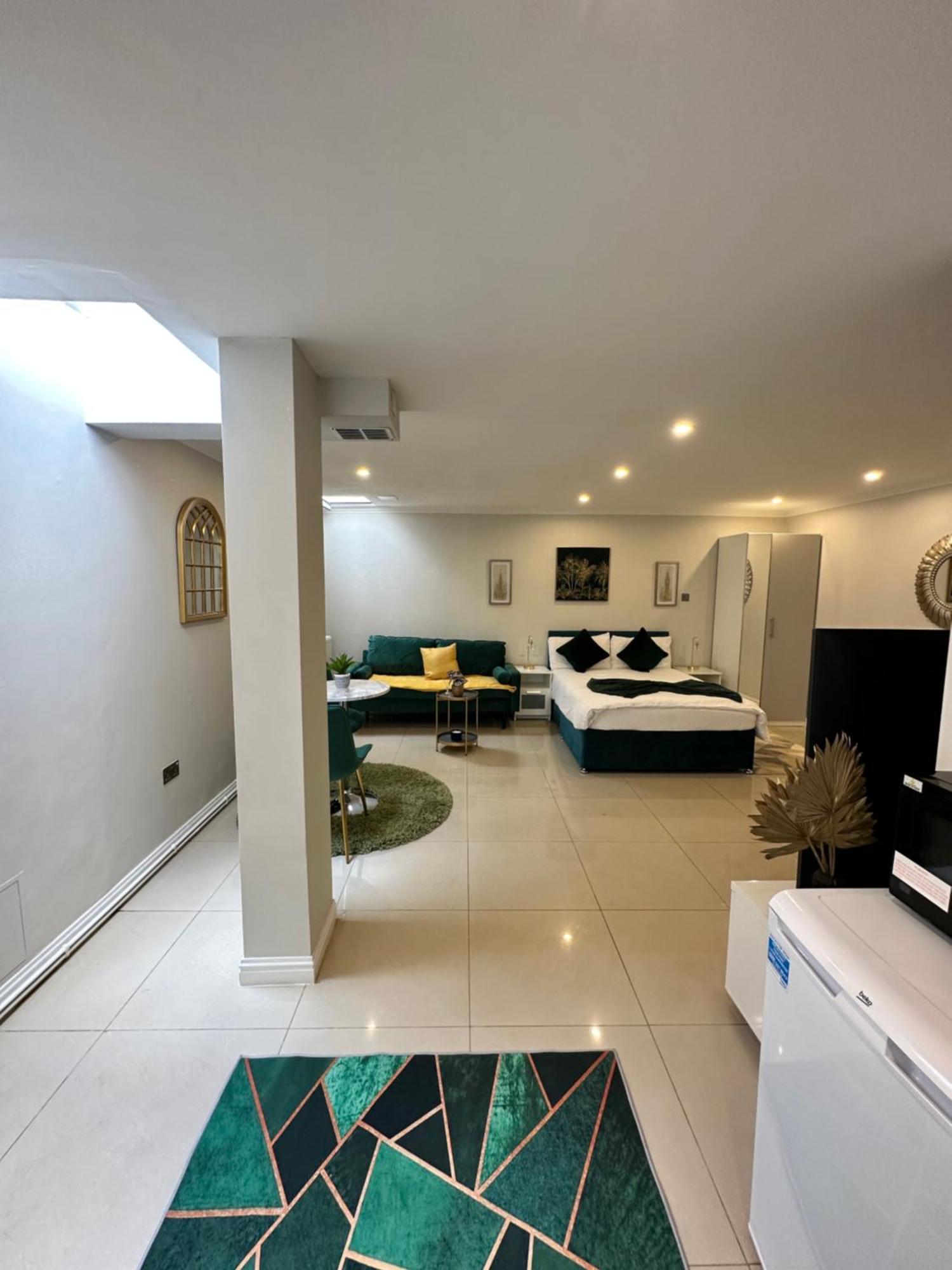 Luxury Studio Apartment Harrow on the Hill Екстериор снимка