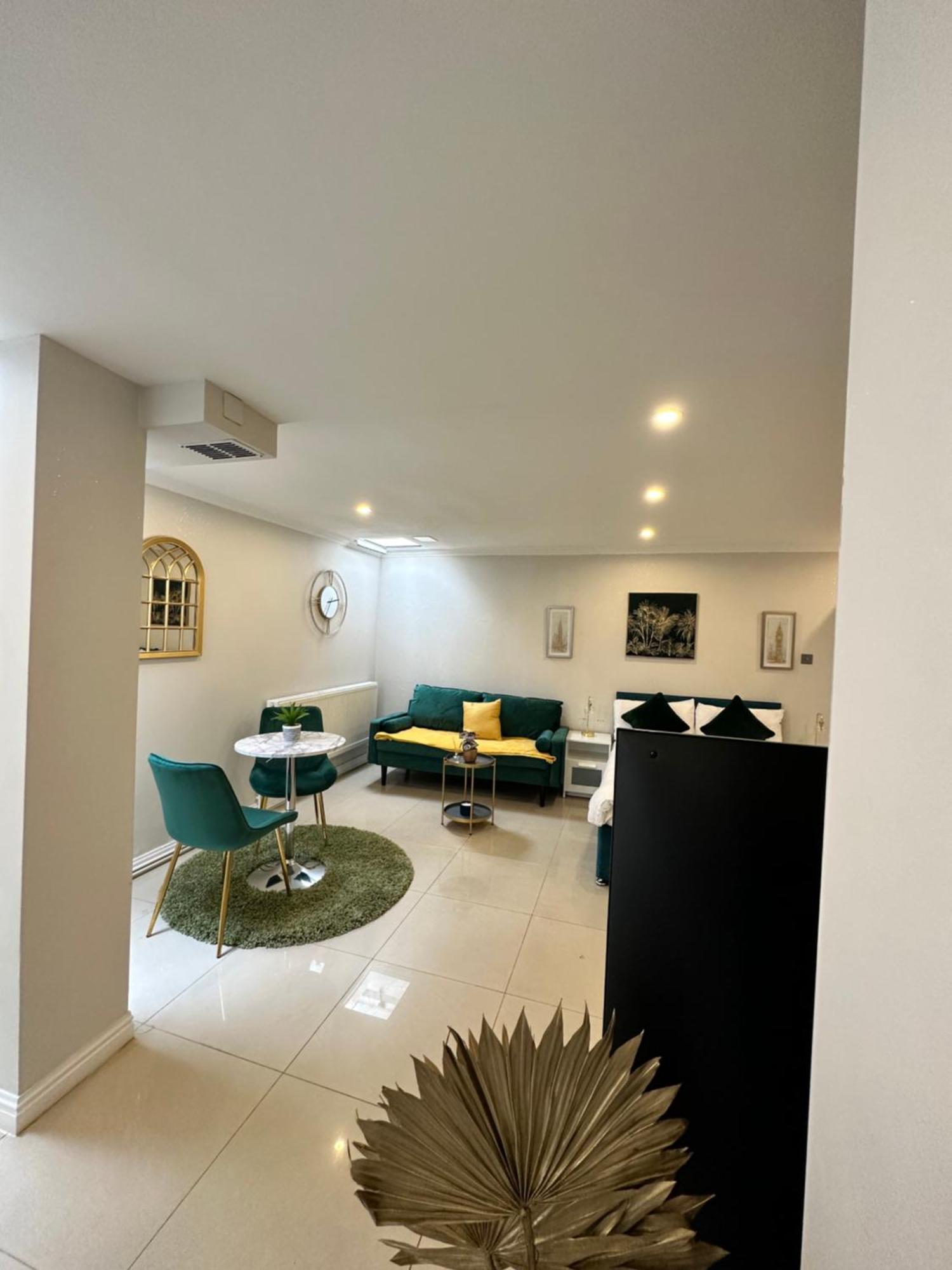 Luxury Studio Apartment Harrow on the Hill Екстериор снимка