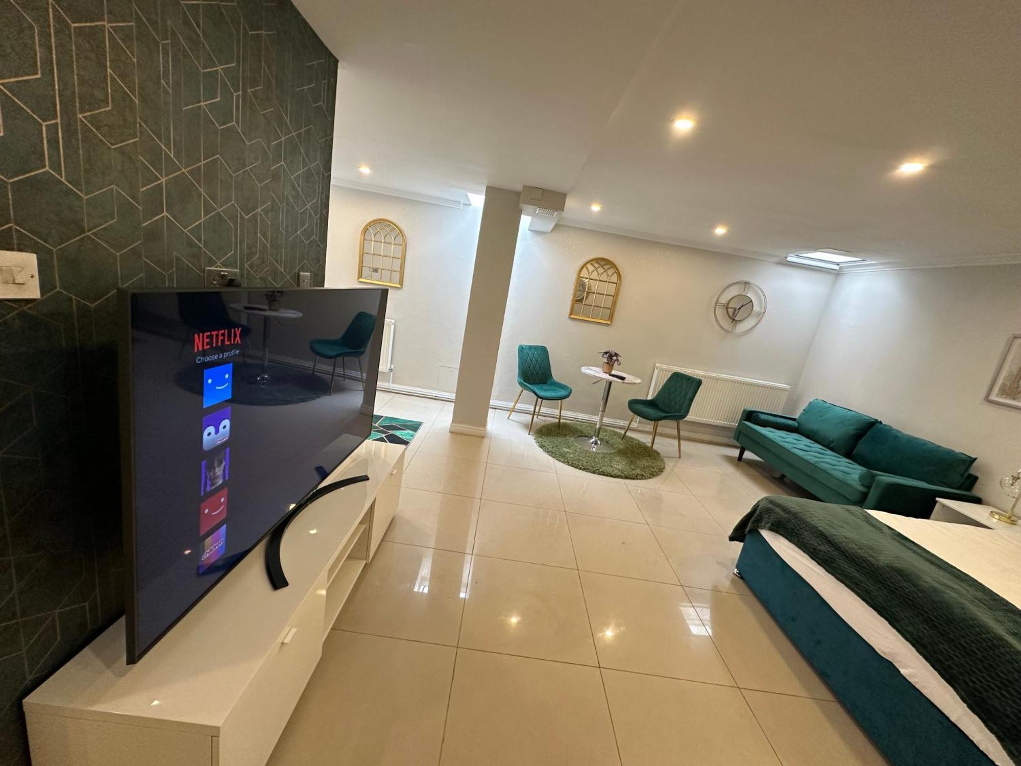 Luxury Studio Apartment Harrow on the Hill Екстериор снимка