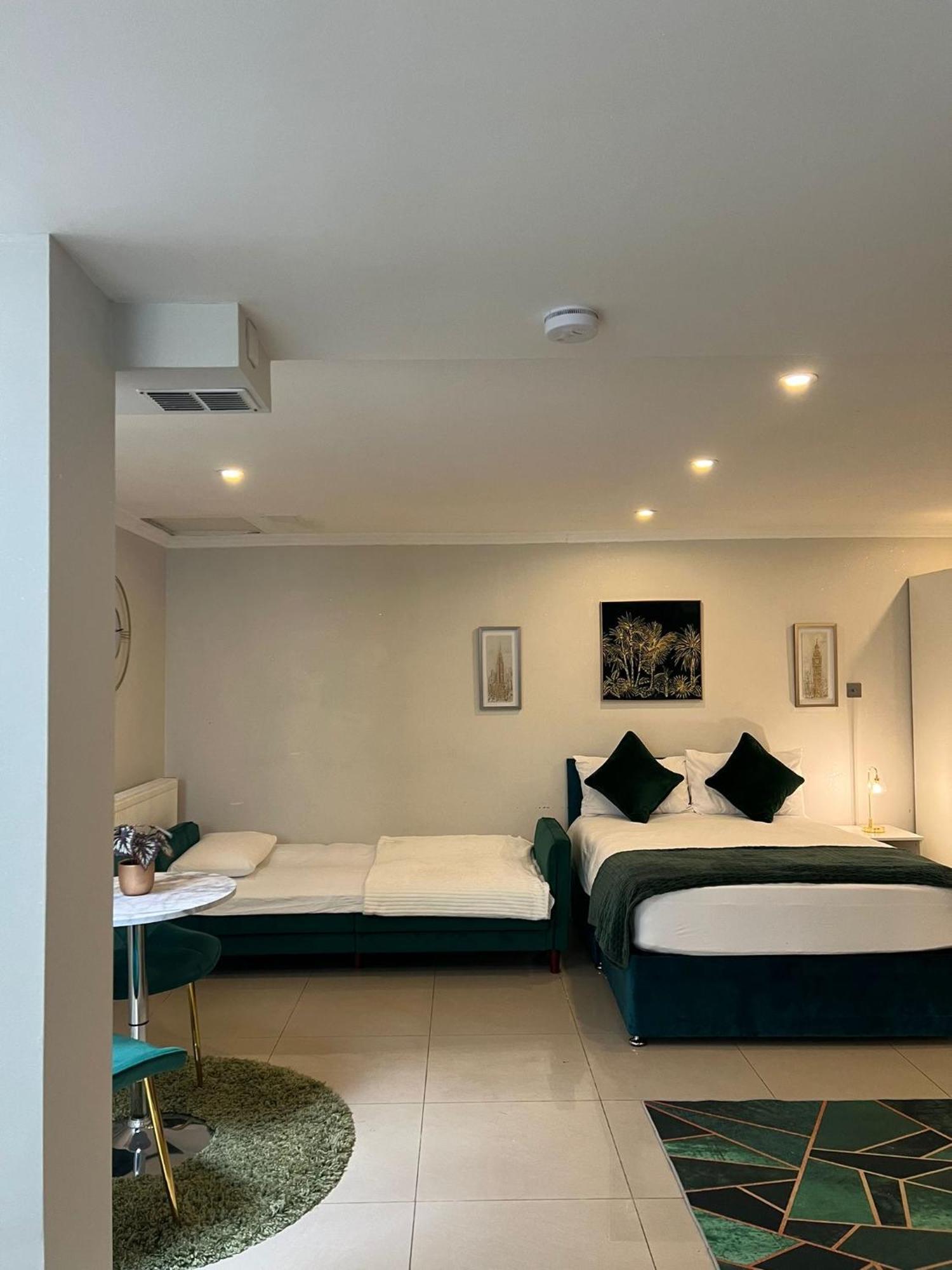 Luxury Studio Apartment Harrow on the Hill Екстериор снимка