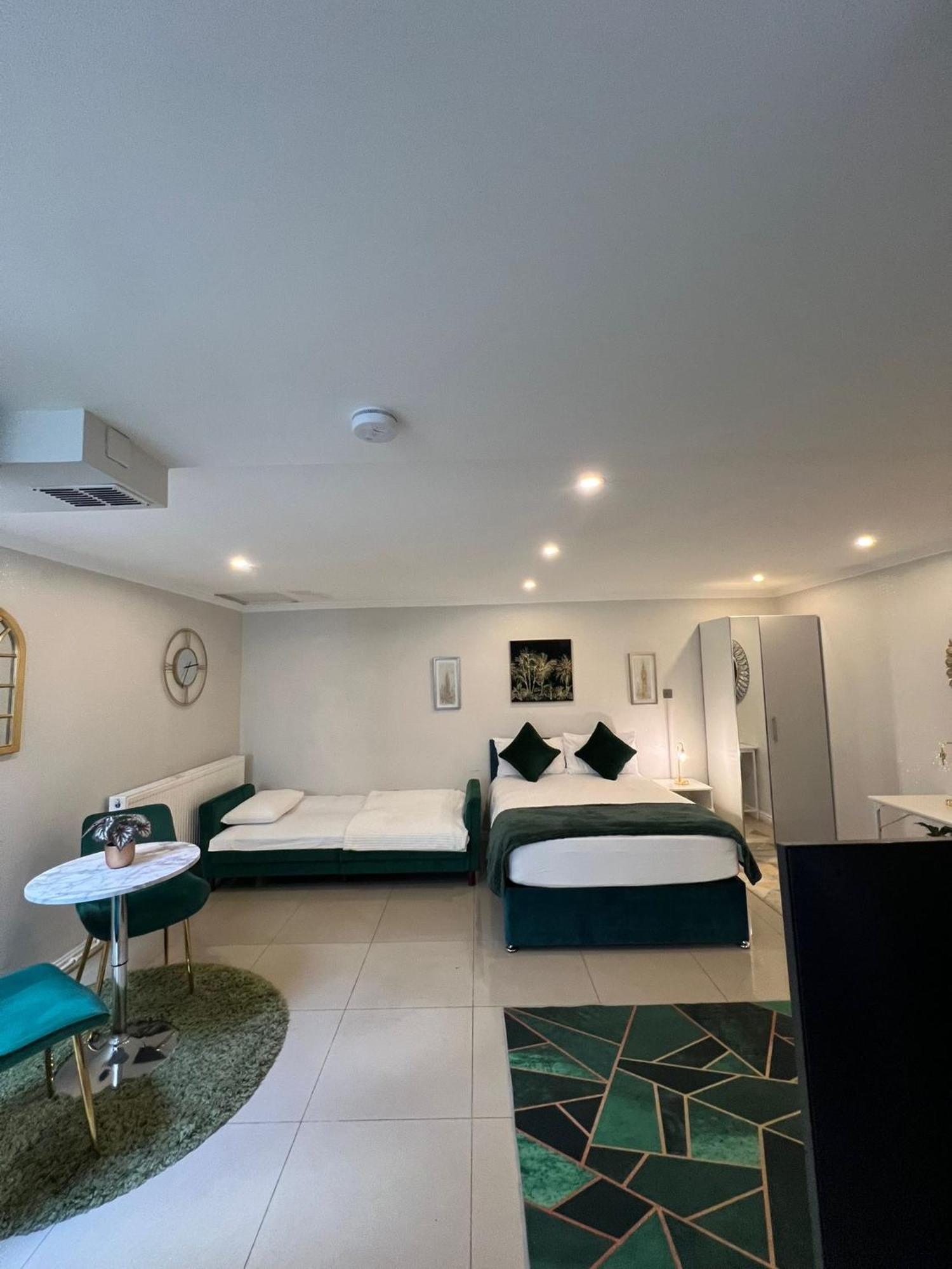 Luxury Studio Apartment Harrow on the Hill Екстериор снимка