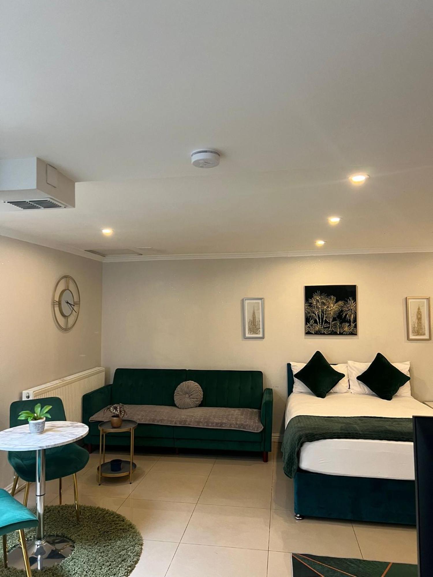 Luxury Studio Apartment Harrow on the Hill Екстериор снимка